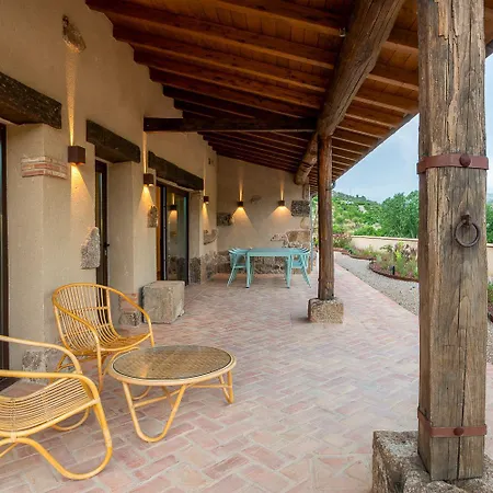 La Garza Y La Paloma Navaconcejo